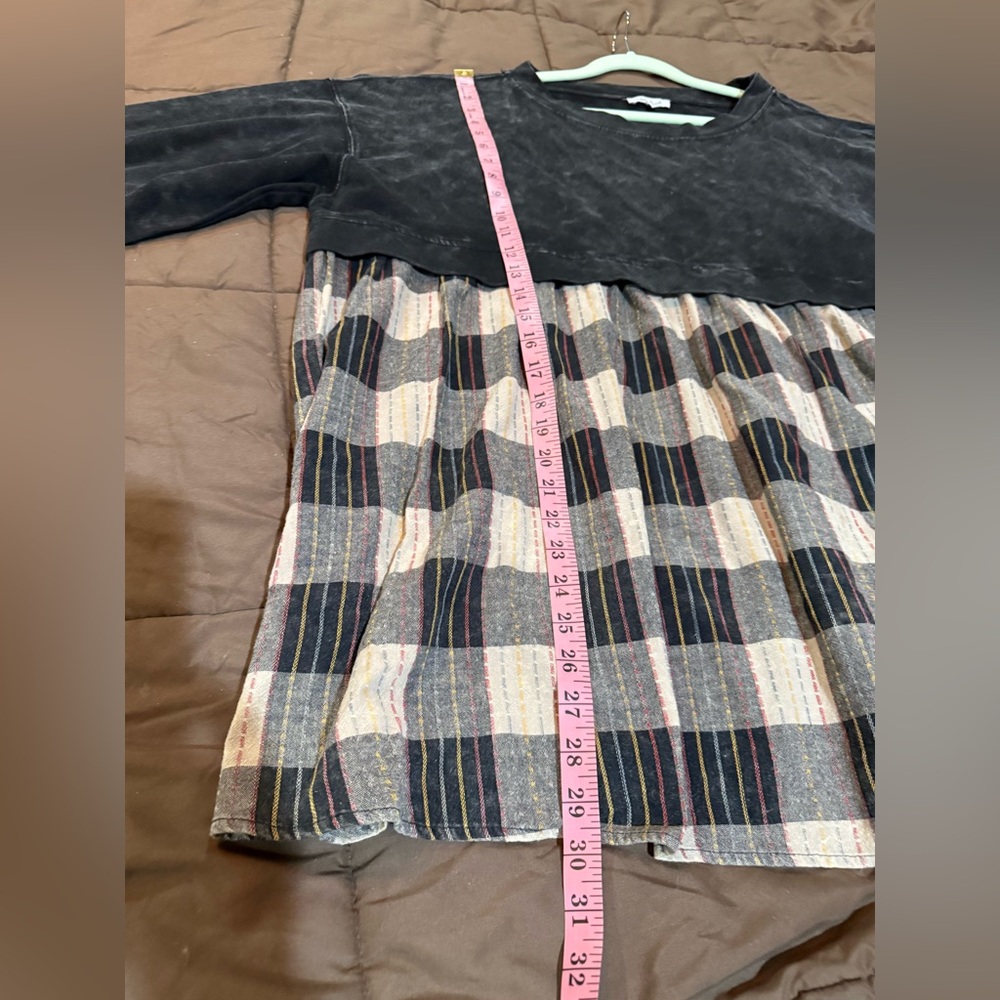 White Birch Charcoal and Beige Plaid Tunic - Picture 7 of 7